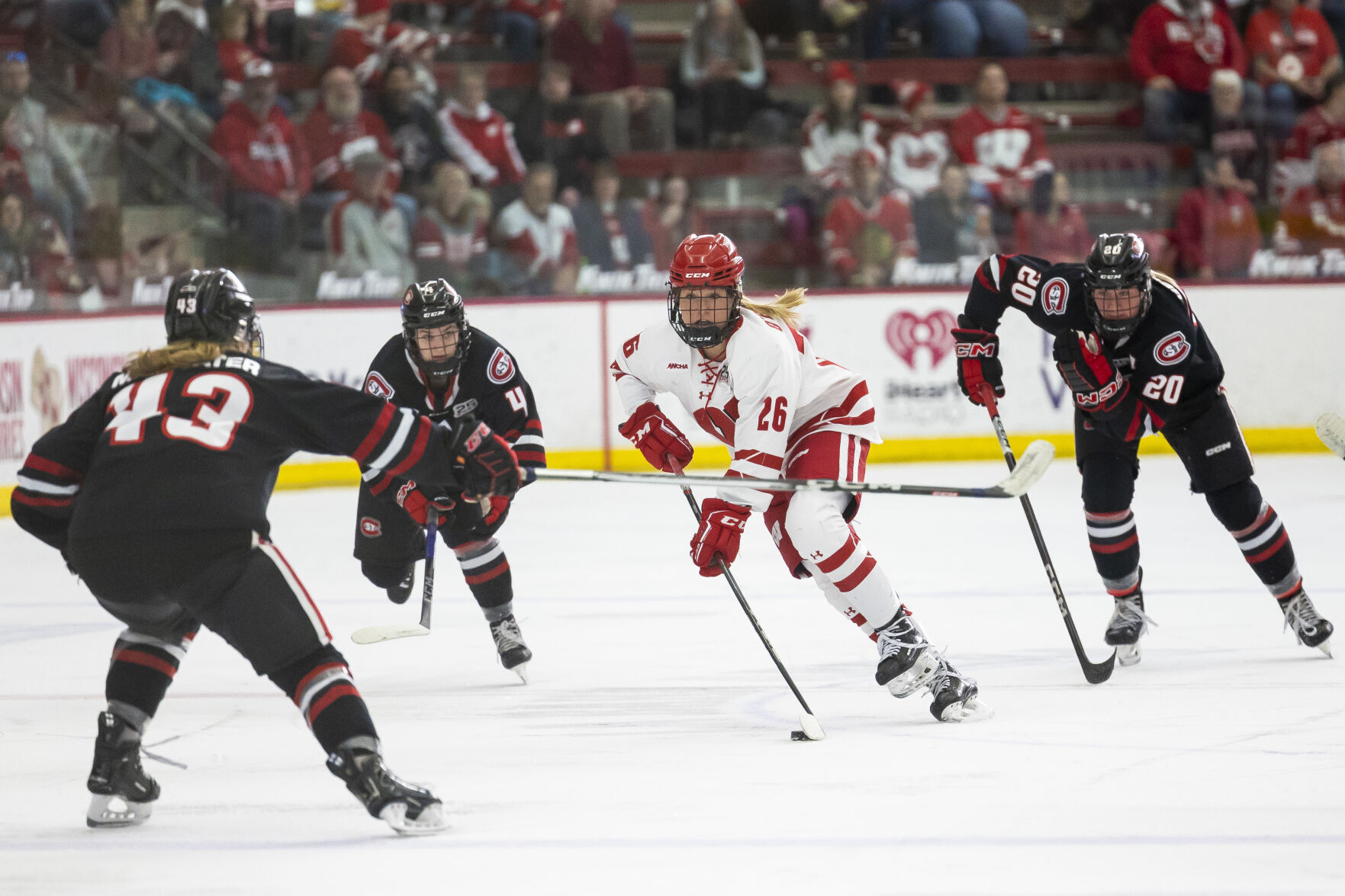 02272024 Madar top womens hockey SKM 8.JPG